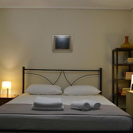Kalamata Beach Maizonette Ground Floor And Semi-Basement With Yard Buitenkant foto