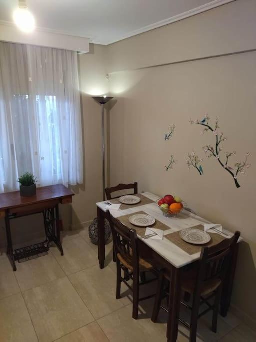 Kalamata Beach Maizonette Ground Floor And Semi-Basement With Yard Buitenkant foto