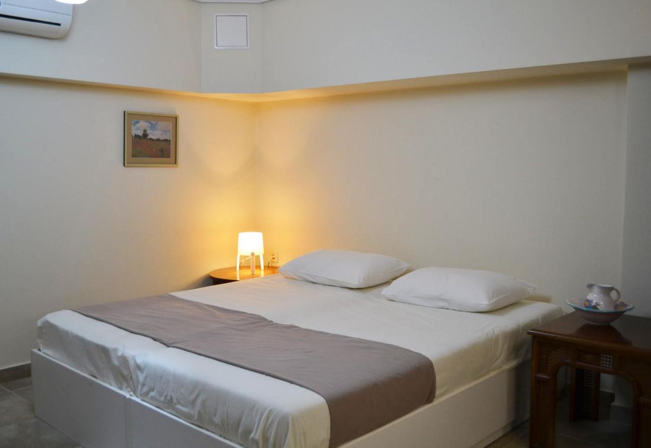 Kalamata Beach Maizonette Ground Floor And Semi-Basement With Yard Buitenkant foto